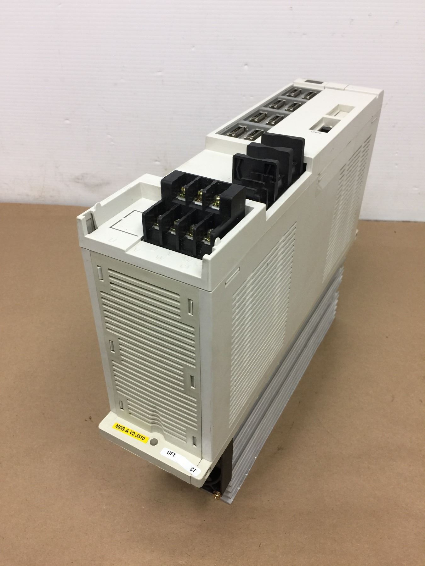 Servo drive mitsubishi Servo drive mitsubishi