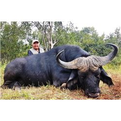 7-day South African Cape Buffalo and Crocodile Hunt for One Hunter and One Observer