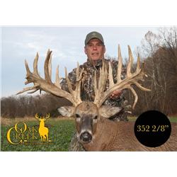 3-day/4-night Missouri Whitetail Deer Hunt for One Hunter and One Observer