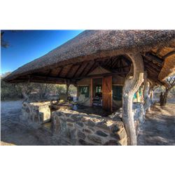 7-day Botswana Plains Game Hunt for One Hunter and One Observer