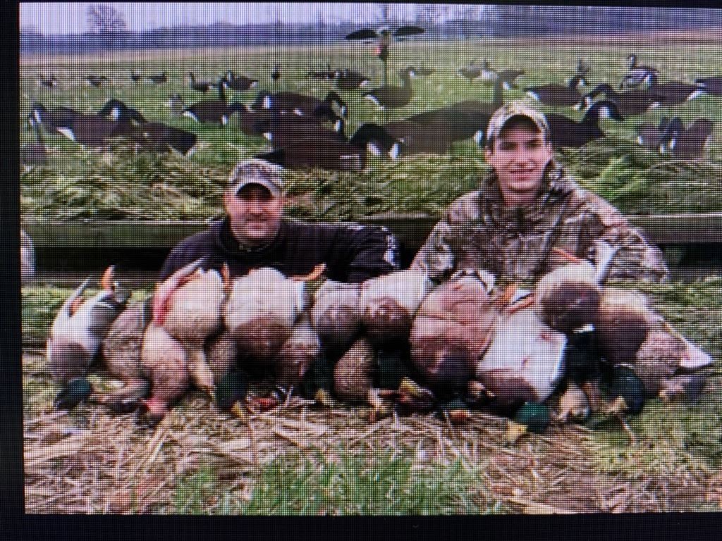 1 Day Goose and Duck Hunt for up to 4 Hunters