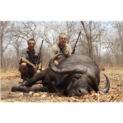 Mozambique:10 Day Cape Buffalo Hunt for One /  Includes Trophy Fee for One Cape Buffalo Plus Extras