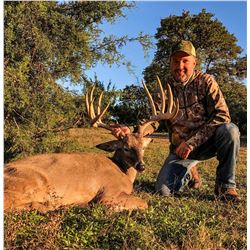 Texas: 3 Day 2 Night Whitetail & Exotic Combo Hunt for 2 Hunters / Includes $6,000 Trophy Fee