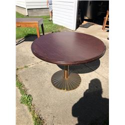 42" Round Restaurant Style Tables