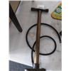 Image 1 : Antique Tire Pump