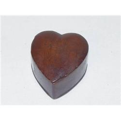  MINIATURE 2 CARVED HEART BOX IN WALNUT - LOSSES 