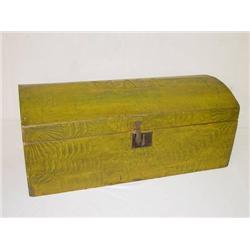  19TH CENT. NEW ENGLAND DOME TOP PINE BOX W/ GREE