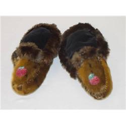  PR. NATIVE AMERICAN SEAL FUR MOCASSINS DECORATED