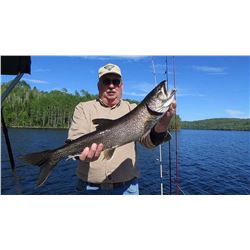 ONTARIO - 6 DAY & NIGHT FISHING ADVENTURE WITH CABIN & BOAT