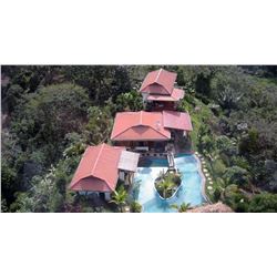 Tropica Villa Vacation for up to Eight (8) Persons