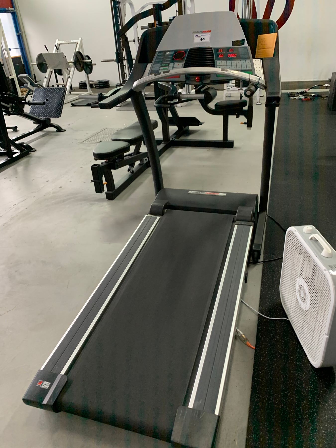 HEALTHRIDER R65 COMMERCIAL TREADMILL - Able Auctions
