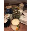 Image 8 : Assortment of Decorative Items A