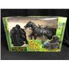 Image 1 : THE LORD OF THE RINGS THE FELLOWSHIP OF THE RING DELUXE HORSE & RIDER SET (RINGWRAITH & HORSE)