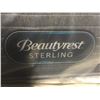 Image 2 : QUEEN SIZE BEAUTYREST STERLING MATTRESS