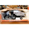 Image 1 : Duetz Allis Gleaner R62 combine 1:16 Has Box
