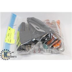 BAG OF POCKET KNIVES