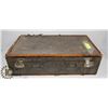 Image 1 : ANTIQUE SUITCASE