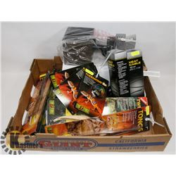 FLAT OF REPTILE ITEMS INCLUDING FEEDING TOOLS,