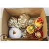 Image 1 : BOX OF ASSORTED FALL DECOR