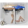 Image 1 : BAG OF PANTYHOSE