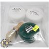 Image 1 : BAG OF SHAVING SUPPLIES