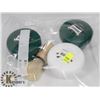 Image 1 : BAG OF SHAVING SUPPLIES