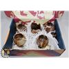 Image 1 : BOX OF STONE GLASSES AND MORE
