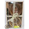 Image 1 : BOX OF DECORATIVE BOWLS (3).