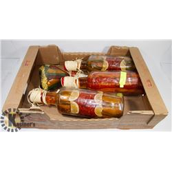 4 KITCHEN DECORATIVE BOTTLES WITH PEPPERS.