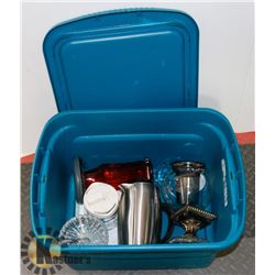 TUB WITH STARBUCK COFFEE & TEA CARAFFE'S,