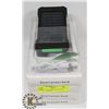 Image 1 : LOT OF 4 NEW SOLAR CHARGER BANKS - WATER