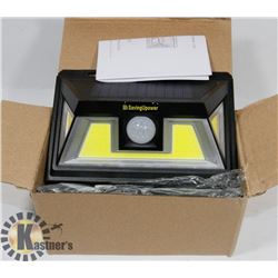 LOT OF 2 NEW SOLAR SECURITY LED LIGHTS