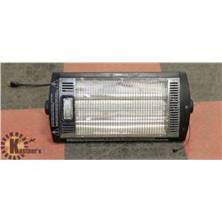 UBERHAUS WALL MOUNT ELECTRIC HEATER