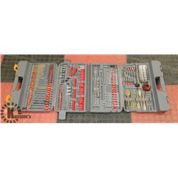 RYOBI SUPER DRILLING AND DRIVING KIT