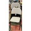 Image 1 : LOT OF FOUR FOLDING CHAIRS