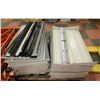 Image 1 : PALLET OF RETAIL SHELVES