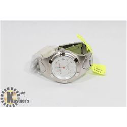 EDDIE BAUER MEN'S WATCH W/ ST. STEEL BRACELET