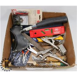 ESTATE BOX OF ASSORTED HAND TOOLS