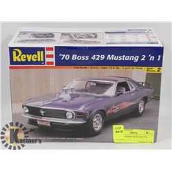 REVELL '70 BOSS MUSTANG 2'N1 MODEL