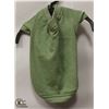 Image 1 : GREEN PET T-SHIRT SIZE SMALL.