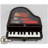 Image 1 : KINGS PIANO SHAPED MUSICAL JEWELRY BOX