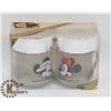 Image 1 : VINTAGE DISNEYLAND MICKEY & MINNIE MOUSE SALT &