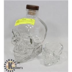 SKULL LIQUOR BOTTLE WITH SHOT GLASS