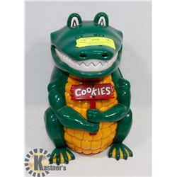 ALLIGATOR COOKIE JAR, MAKES SOUND WHEN MOUTH IS