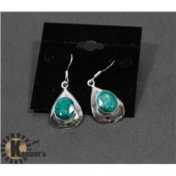# 46-EMERALD DANGLING EARRINGS