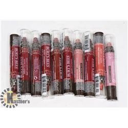BAG WITH 10 ASSORTED BURTS BEES LIP CRAYONS