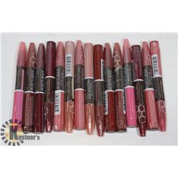 BAG OF ASSORTED BURTS BEES LIP OILS