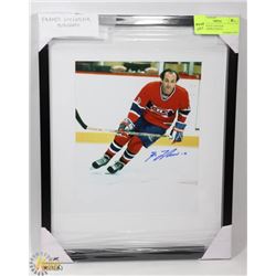 FRAMED GUY LAFLEUR AUTOGRAPHED PHOTO.
