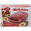 Image 1 : NEW BETTY CROCKER MINI PIE MAKER