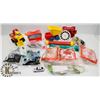 Image 1 : FLAT OF VINTAGE TOYS AND ASSORTED HAPPY MEAL